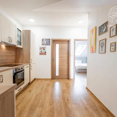 Roja Apartmán